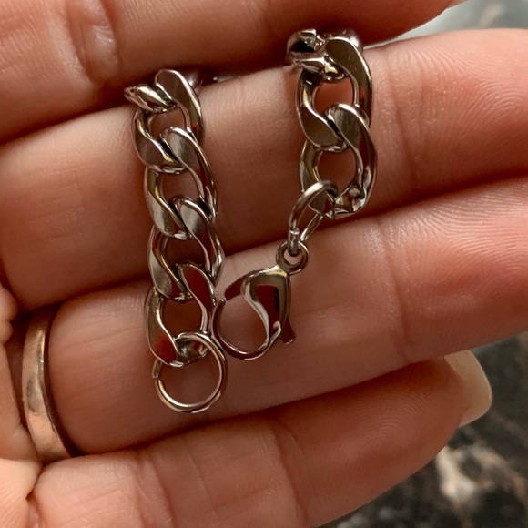 Beautiful stainless steel bracelet NWT - Picture 4 of 4